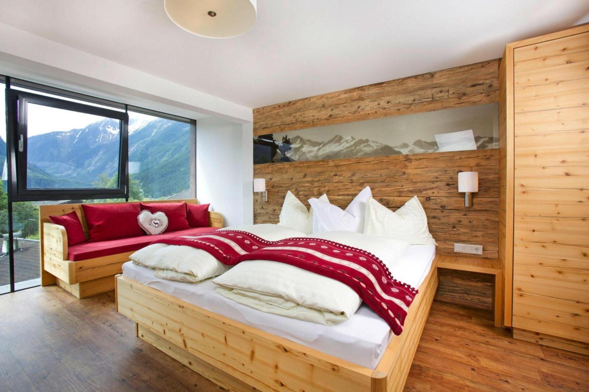 Apartment In Neukirchen With A Balcony Neukirchen am Großvenediger Buitenkant foto